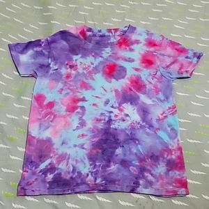 Kids tiedye shirt